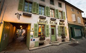 Hotel De La Halle